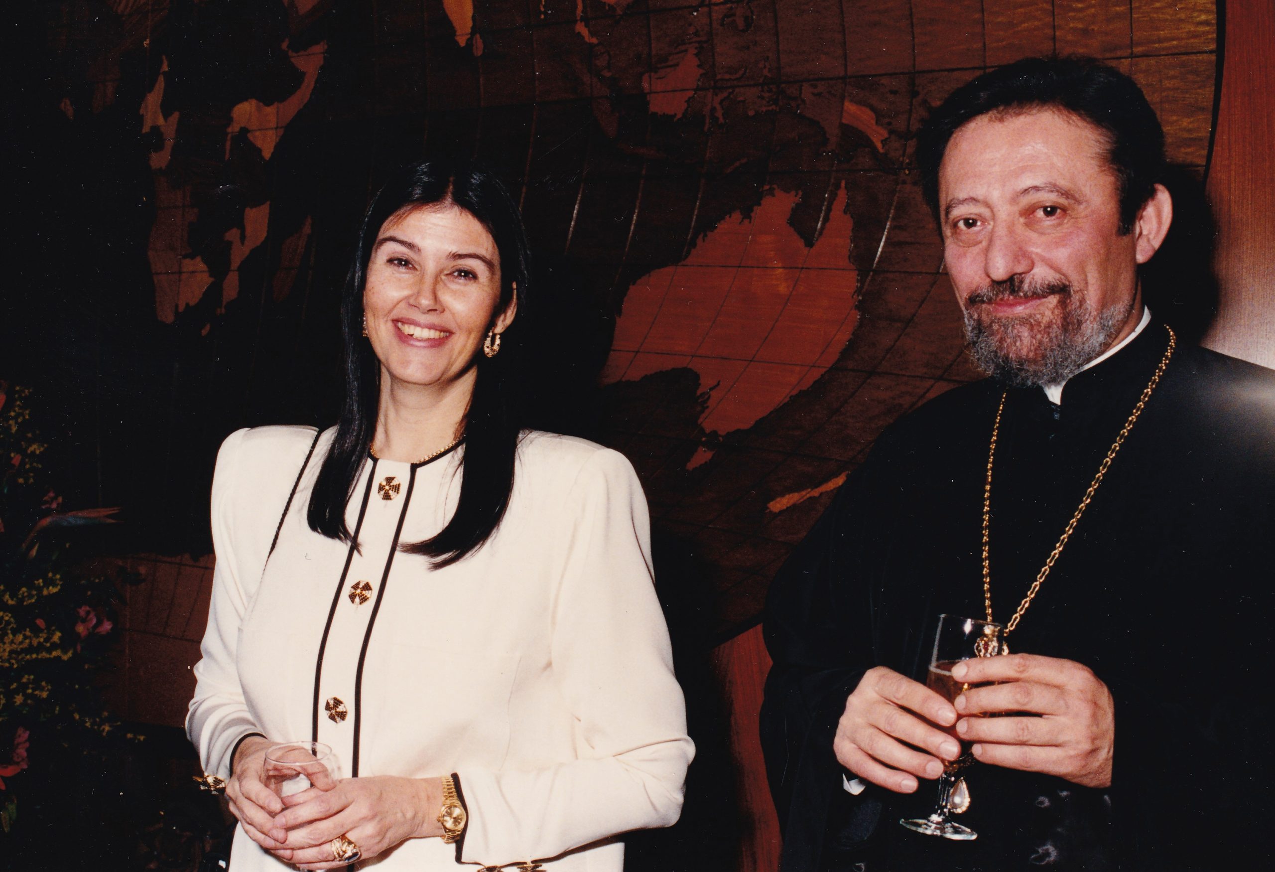 1992_02_08 GALA Mgr Damaskinos & Dorothy Latsis
